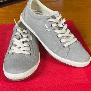 Taos Women's Star Grey Wash 9.5 M - worn twice